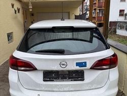 Weiß Gebraucht 2019 Opel Astra Kombi | 6.000 € (Guter Preis)