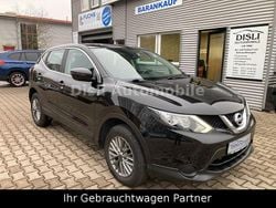 Schwarz Gebraucht 2016 Nissan Qashqai Visia SUV | 9.990 € (Fairer Preis)