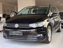 Schwarz Gebraucht 2017 VW Touran Van / Kleinbus | 16.290 € (Fairer Preis)