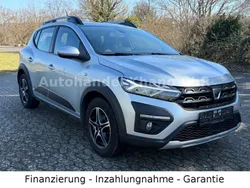 Grau Gebraucht 2022 Dacia Sandero Stepway Kleinwagen | 15.450 € (Fairer Preis)