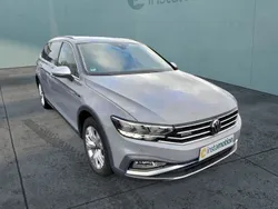 Grau Gebraucht 2021 VW Passat Alltrack Kombi | 35.229 € (Fairer Preis)