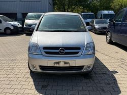 Silber Gebraucht 2006 Opel Meriva Edition Van / Kleinbus | 2.399 € (Guter Preis)