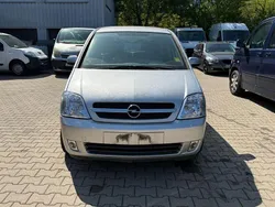 Silber Gebraucht 2006 Opel Meriva Edition Van / Kleinbus | 2.399 € (Guter Preis)