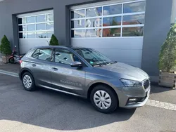 Grau Gebraucht 2024 Skoda Fabia Ambition Limousine | 19.990 € (Fairer Preis)