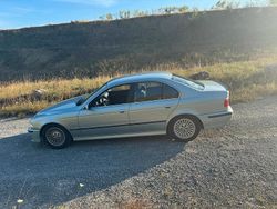 Grün Gebraucht 1998 BMW 523 M Sport Limousine | 1.500 € (Superpreis)