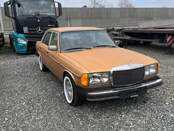 Gold Gebraucht 1977 Mercedes E300 Limousine | 7.900 €