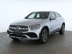 Gebraucht 2023 Mercedes 200 AMG line Coupé | 51.800 €