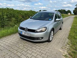 Grau Gebraucht 2012 VW Golf VI Limousine | 3.899 €