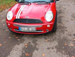 Rot Gebraucht 2004 Mini Cooper Kleinwagen | 2.750 €