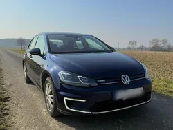 Blau Gebraucht 2018 VW e-Golf Kleinwagen | 13.999 € (Fairer Preis)