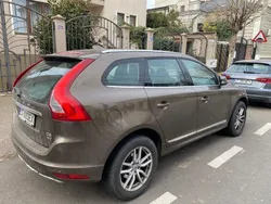 Braun Gebraucht 2013 Volvo XC60 Momentum SUV | 15.000 € (Teuer)