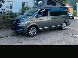 Grau Gebraucht 2016 VW T6 Basis Van | 27.899 € (Teuer)