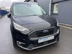 Schwarz Gebraucht 2018 Ford Tourneo Titanium Van / Kleinbus | 16.490 € (Fairer Preis)