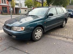 Blau Gebraucht 1997 Toyota Carina E Kombi | 2.300 €