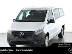 Weiss Gebraucht 2022 Mercedes Vito Van | 27.850 € (Guter Preis)