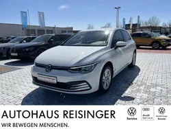 Weiß Gebraucht 2020 VW Golf VIII Life Limousine | 18.990 € (Fairer Preis)