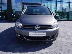 Grau Gebraucht 2013 VW Golf Plus Cross Life Van / Kleinbus | 12.850 € (Teuer)