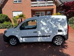 Weiß Gebraucht 2013 Mercedes Citan 109 Van / Kleinbus | 5.948 € (Guter Preis)