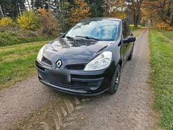 Schwarz Gebraucht 2009 Renault Clio III Extreme Kleinwagen | 2.250 €