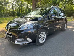 Schwarz Gebraucht 2015 Renault Grand Scénic III LIMITED Van / Kleinbus | 8.900 € (Etwas zu teuer)