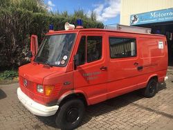 Rot Gebraucht 1981 Mercedes T1 Van | 6.200 €