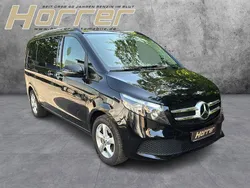 Obsidianschwarz metallic Gebraucht 2024 Mercedes V220 Edition Van / Kleinbus | 52.890 € (Guter Preis)