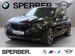 Schwarz Gebraucht 2024 BMW X5 M Sport SUV | 78.660 € (Superpreis)
