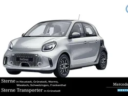 Karosserie in cool silver Gebraucht 2022 Smart ForFour Electric Drive Prime Limousine | 14.490 € (Teuer)