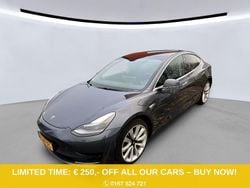 Grau Gebraucht 2020 Tesla Model 3 Standard Range Limousine | 16.900 € (Guter Preis)
