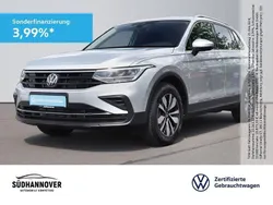 Silber Gebraucht 2024 VW Tiguan Move SUV | 40.495 € (Etwas zu teuer)