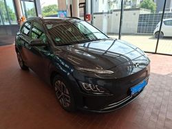 Grau Gebraucht 2022 Hyundai Kona Trend SUV | 20.000 € (Guter Preis)