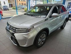 Silky silver metallic Neu 2025 Suzuki Vitara Comfort SUV | 26.990 € (Etwas zu teuer)