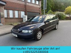 Grau Gebraucht 2002 Volvo V70 Kombi | 4.290 € (Etwas zu teuer)