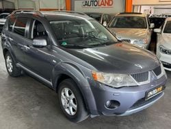 Grau Gebraucht 2009 Mitsubishi Outlander Intense SUV | 2.999 € (Etwas zu teuer)