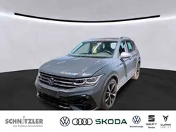 Grau Gebraucht 2023 VW Tiguan R SUV | 42.950 € (Guter Preis)