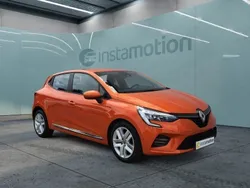 Orange Gebraucht 2021 Renault Clio V Experience Limousine | 11.790 € (Etwas zu teuer)