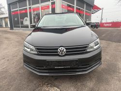 Schwarz Gebraucht 2015 VW Jetta Limousine | 7.900 € (Guter Preis)