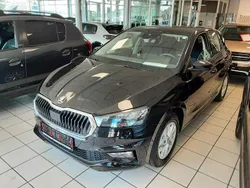 Schwarz Neu 2025 Skoda Fabia Drive Limousine | 20.990 € (Fairer Preis)