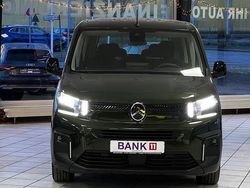 Grün Gebraucht 2024 Citroën Berlingo Van / Kleinbus | 28.900 € (Teuer)