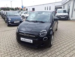 Schwarz Gebraucht 2022 Fiat 500e Action Limousine | 12.989 € (Superpreis)