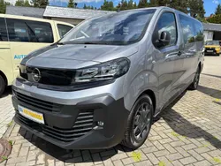 Grau metallic Neu 2024 Opel Vivaro Van | 43.890 €