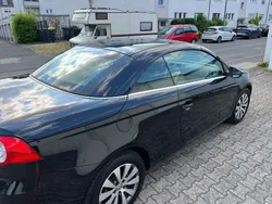 Schwarz Gebraucht 2010 VW Eos Cabrio | 10.500 €