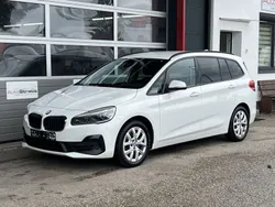 Weiß Gebraucht 2020 BMW 218 Gran Tourer Advantage Van / Kleinbus | 13.923 € (Fairer Preis)