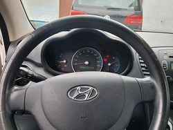 Weiß Gebraucht 2009 Hyundai i10 Kleinwagen | 1.550 € (Fairer Preis)