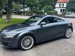 Grau Gebraucht 2007 Audi TT S-Line Coupé | 17.250 €