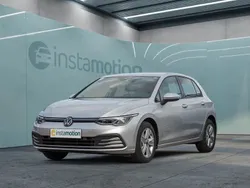 Silber Gebraucht 2022 VW Golf VIII Life Limousine | 20.040 € (Guter Preis)