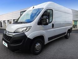 Weiß Gebraucht 2023 Citroën Jumper Van / Kleinbus | 21.890 € (Fairer Preis)