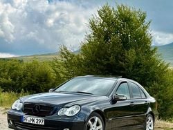 Andere farben Gebraucht 2005 Mercedes C180 Sport Edition Limousine | 4.199 € (Etwas zu teuer)