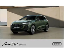 Grün (distriktgrün metallic) Neu 2025 Audi Q5 Ambiente SUV | 69.940 € (Etwas zu teuer)