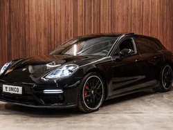 Schwarz Gebraucht 2018 Porsche Panamera Turbo Sport Turismo Limousine | 84.600 €